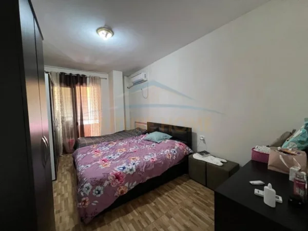 Tirane, shitet apartament 2+1 Kati 7, 91 m² 140.000 € (Unaza e Re)