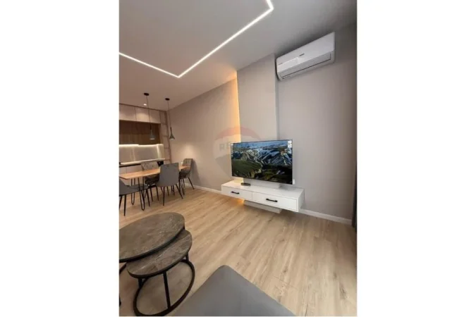 Tirane, jepet me qera apartament 1+1 , 50 m² 450 € (Astir)