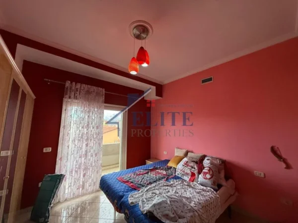 Tirane, shitet Vile Kati 3, 400 m² 600.000 € (Selite)
