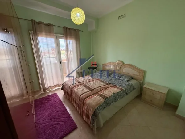 Tirane, shitet Vile Kati 3, 400 m² 600.000 € (Selite)