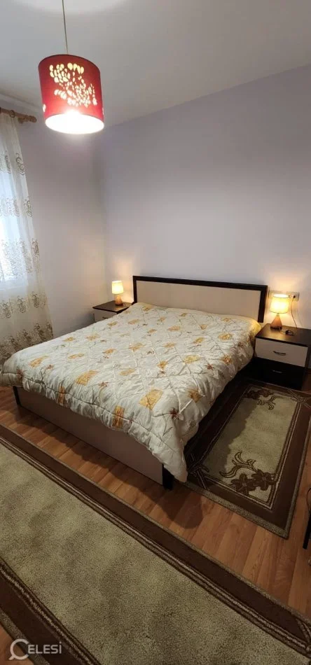 Tirane, jepet me qera dyqan Kati 1, 60 m² 400 € (21 DHJETORI)