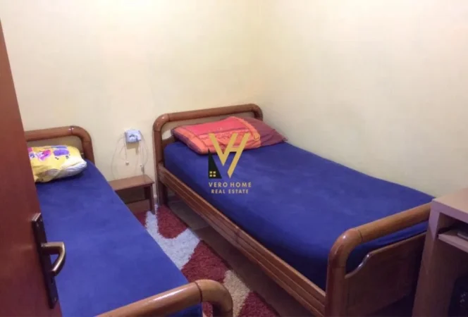 Tirane, jepet me qera apartament 2+1+Ballkon Kati 11, 70 m² 500 € (STACIONI I TRENIT)