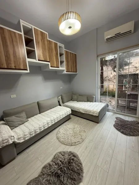 Tirane, shitet apartament duplex 1+1 , 33 m² 65.000 € (ALI DEMI)