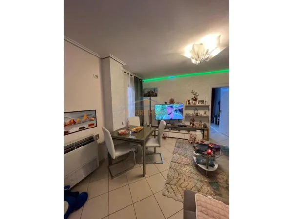 Tirane, shitet apartament 2+1+Ballkon Kati 3, 117 m² 275.000 € (Kopshti Zoologjik)