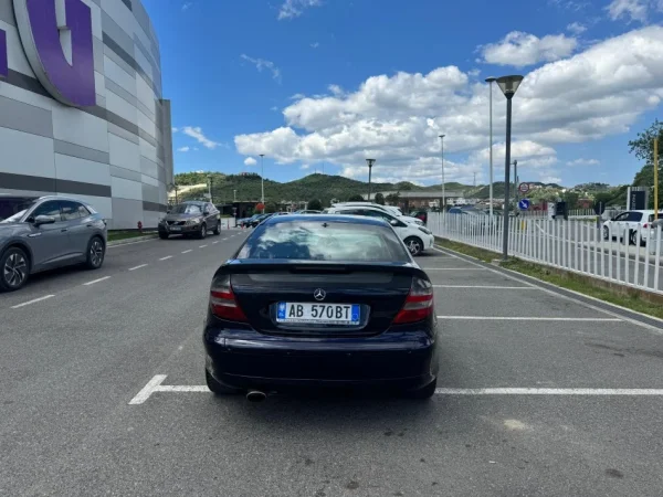 Tirane, shitet makine MERCEDES BENZ C KLAS COUPE Nafte, automatik, Kondicioner 312.000 km 3.000 €