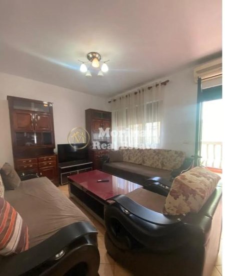 Tirane, jepet me qera apartament 2+1 Kati 3, 90 m² 380 € (Kompleksi Malajzian)