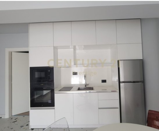 Tirane, jepet me qera apartament 1+1+Ballkon Kati 4, 48 m² 650 € (9kateshet)