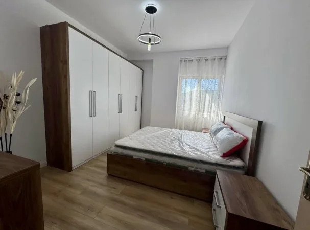 Tirane, shitet 1+1+Ballkon Kati 5, 65 m² 95.000 € (Rruga Thoma Koxhaj)