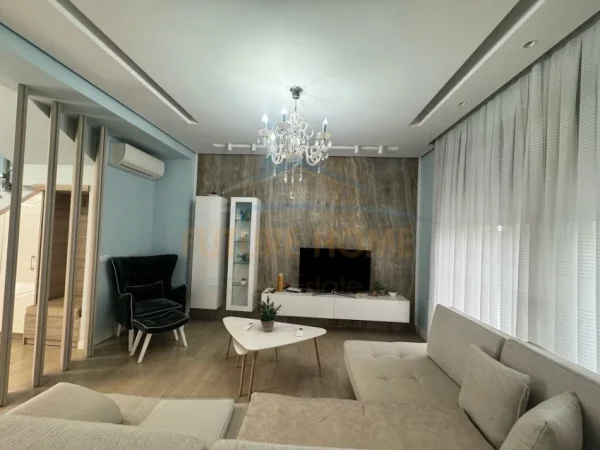 Durres, shitet apartament 2 Katshe Kati 0, 203 m² 450.000 € (Gjiri i lalezit)