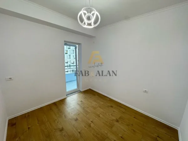 Tirane, shitet apartament 1+1 Kati 4, 60 m² 93.000 € (2 Palmat, ASTIR)