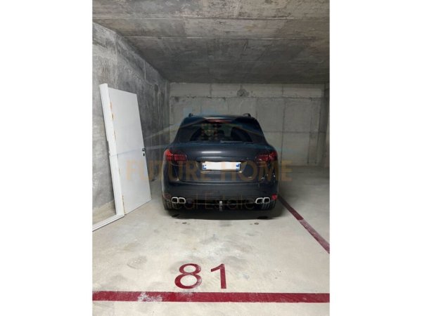 Tirane, jepet me qera apartament 2+1+Ballkon Kati 5, 100 m² 750 € (Fusha e Aviacionit)