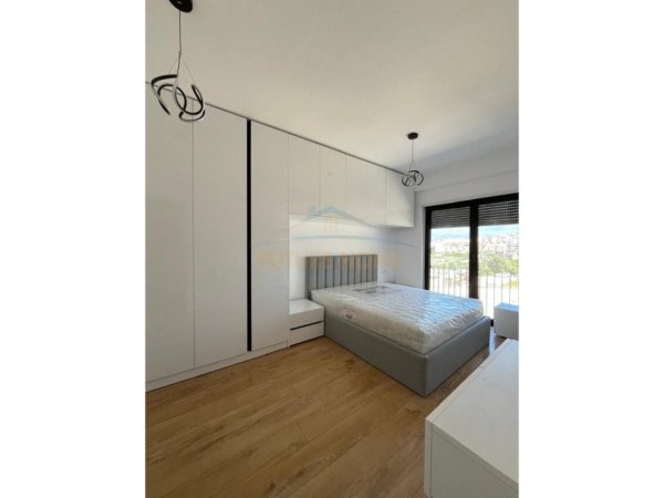 Tirane, jepet me qera apartament 2+1+Ballkon Kati 2, 77 m² 700 € (Rezidenca Kodra e Diellit 2)