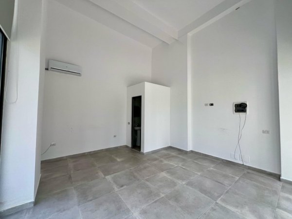 Tirane, jepet me qera ambjent biznesi Kati 0, 40 m² 350 € (Rruga Gjon Buzuku)