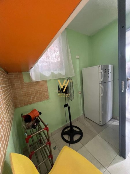 Tirane, jepet me qera garsonier 1+1 Kati 0, 35 m² 300 € (VASIL SHANTO)