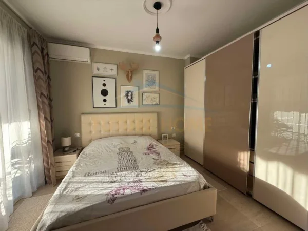 Tirane, shitet apartament 2+1+Ballkon Kati 1, 96 m² 215.000 € (Liqeni i Thate)