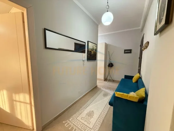 Tirane, shitet apartament 2+1+Ballkon Kati 1, 96 m² 215.000 € (Liqeni i Thate)