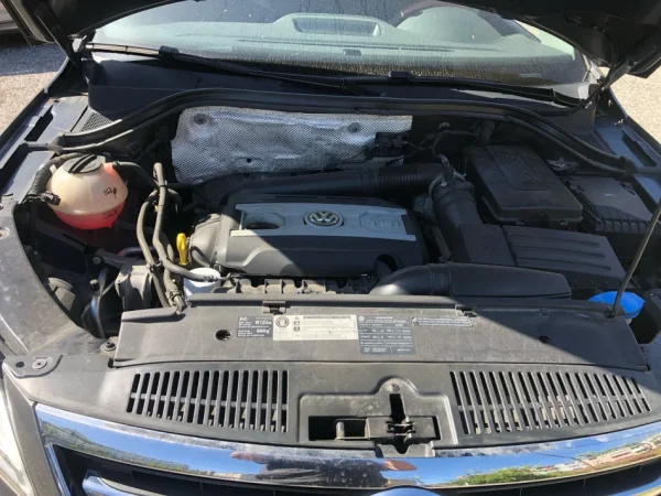 Shkoder, shes Tiguan Benzin, ulliri automatik Kondicioner 180.000 km 8.000 €