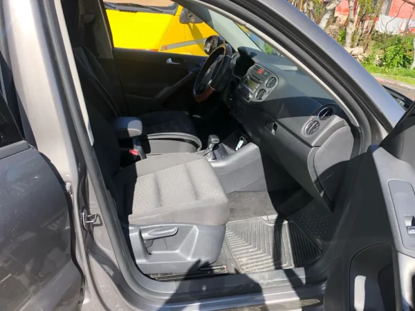 Shkoder, shes Tiguan Benzin, ulliri automatik Kondicioner 180.000 km 8.000 €