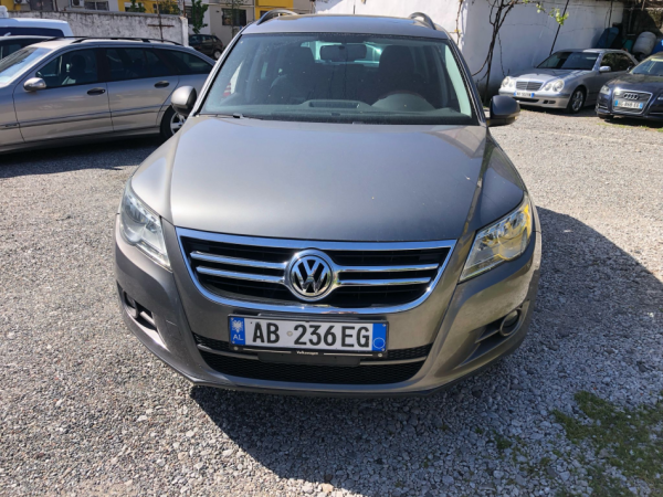 Shkoder, shes Tiguan Benzin, ulliri automatik Kondicioner 180.000 km 8.000 €