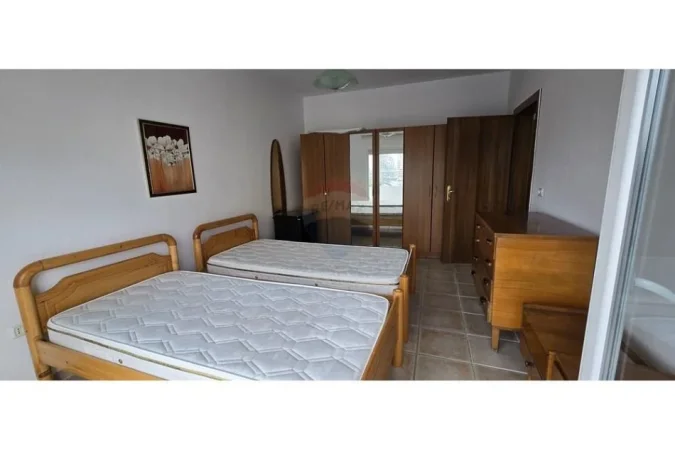 Tirane, shitet apartament 1+1 Kati 7, 82 m² 175.000 € (komuna e parisit)