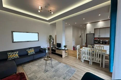 Tirane, jepet me qera apartament 2+1+Ballkon Kati 4, 115 m² 1.500 € (Rruga e Kosovareve)
