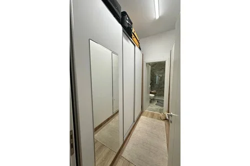 Tirane, jepet me qera apartament 2+1+Ballkon Kati 4, 115 m² 1.500 € (Rruga e Kosovareve)
