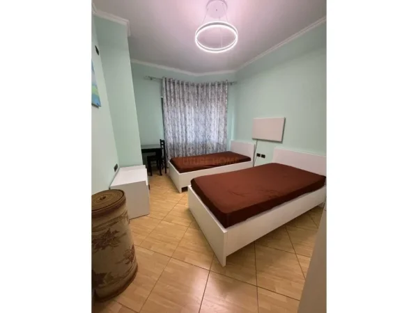Tirane, jepet me qera apartament 2+1 Kati 3, 95 m² 600 € (Don Bosko)