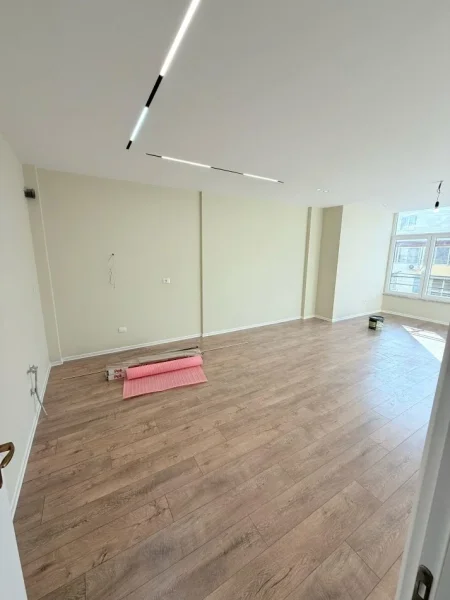 Tirane, shitet apartament 2+1 Kati 6, 101 m² 130.000 € (Astir, Rruga “Micky Mouse”)