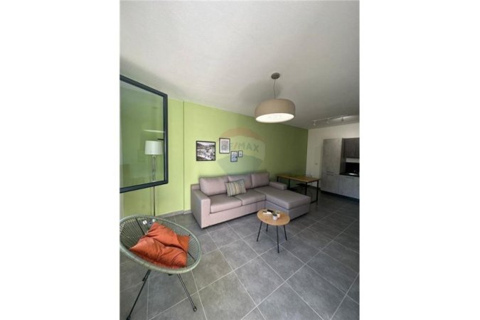 Shqiperi, jepet me qera apartament 1+1 Kati 2, 75 m² 550 € (liqeni i thare)