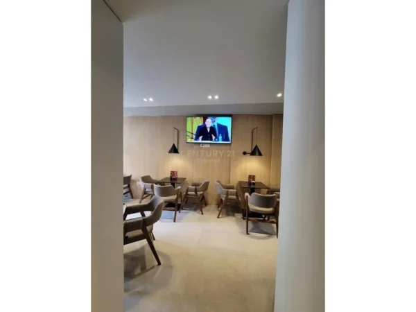 Tirane, shitet lokal Kati 0, 76 m² 350.000 € (Ali Demi)