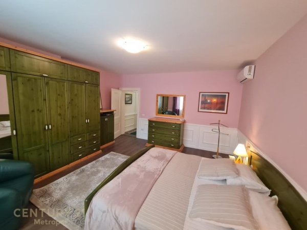 Tirane, jepet me qera Vile 2+1 Kati 2, 120 m² 800 € (Kinostudio)