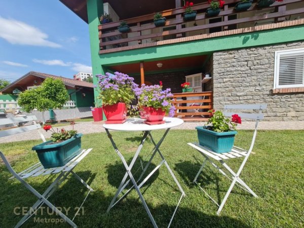 Tirane, jepet me qera Vile 2+1 Kati 2, 120 m² 800 € (Kinostudio)