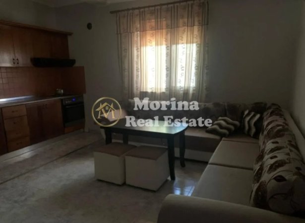Tirane, jepet me qera shtepi 3+1 Kati 1, 110 m² 350 € (Rruga Myslym Keta)