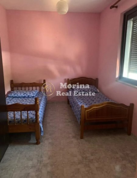 Tirane, jepet me qera shtepi 3+1 Kati 1, 110 m² 350 € (Rruga Myslym Keta)