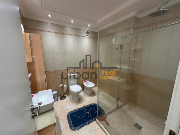 Apartament 2+1+2 me Qera në Komunën e Parisit, Tiranë – 850€ / 110 m²