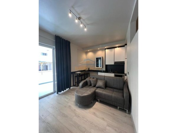 Tirane, jepet me qera apartament 1+1 Kati 2, 50 m² 600 € 
