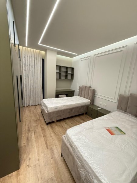Tirane, jepet me qera apartament 2+1 , 100 m² 1.500 € (Liqeni i Thate)