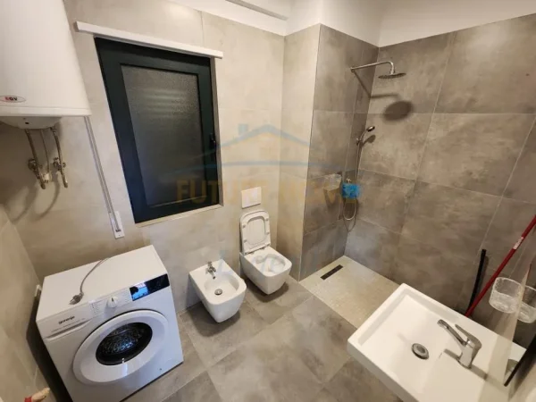 Tirane, jepet me qera apartament 2+1 Kati 6, 91 m² 620 € (Unaza e Re, Tiran)