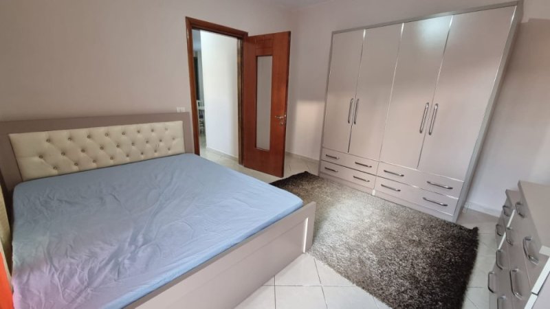 Tirane, jepet me qera apartament 2+1 , 110 m² 500 € (JEPET ME QERA AP 2+1 NE ASTIR TEK ARTISTI)