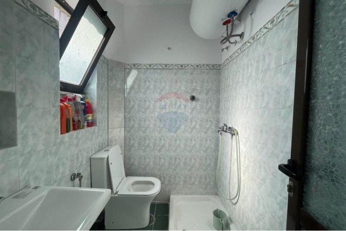 Tirane, jepet me qera apartament 1+1+Ballkon Kati 2, 55 m² 450 € (Inxhinieri Ndërimit)