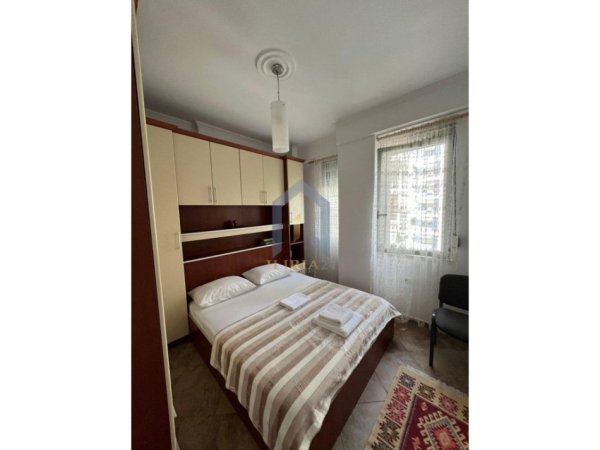 Tirane, jepet me qera 2+1 Kati 3, 80 m² 600 € (Rruga e Dibres)