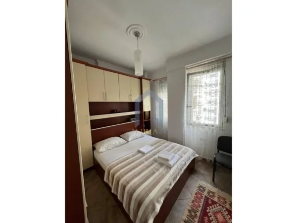 Tirane, jepet me qera 2+1 Kati 3, 80 m² 600 € (Rruga e Dibres)