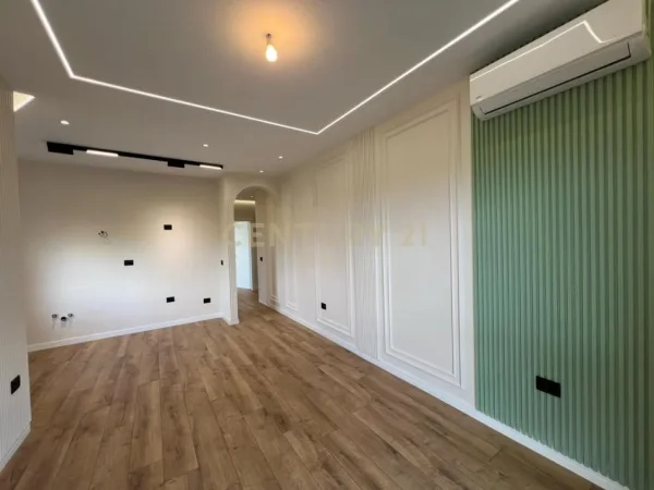 Durres, shitet 1+1 Kati 3, 80 m² 135.000 € (GOLEM TEK HOTEL MURRIZI VIJA E II , 10M LARG DETIT)