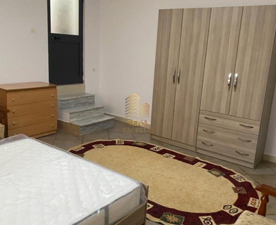 Tirane, jepet me qera shtepi 1+1 Kati 1, 60 m² 300 € (Rruga Ilia Dilo Sheperi)