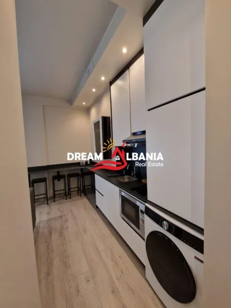 Tirane, jepet me qera apartament 1+1 , 65 m² 600 € (Apartament 1+1 me qera tek Kopshti Zoologjik ne Tirane ID (42111367))