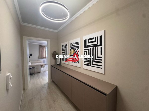 Tirane, jepet me qera apartament 1+1 , 80 m² 1.000 € (Jepet me qera super apartament 1+1 ne qender prane Kafe Flores , Tirane (ID 42111369))
