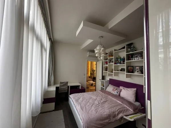 Tirane, shitet apartament 3+1+Ballkon Kati 2, 106 m² 325.000 € (Komuna e Parisit)
