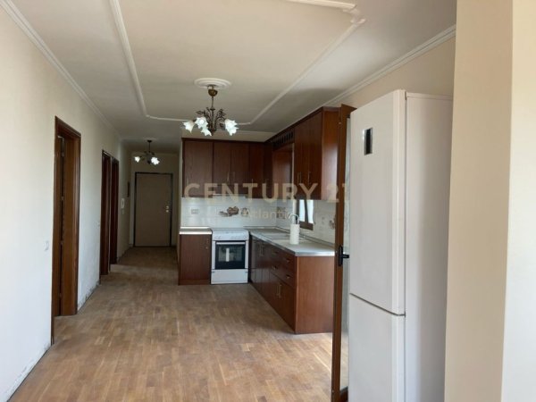 Durres, shes apartament 2+1+Ballkon Kati 9, 206 m² 149.000 € (PLAZH ILIRIA)