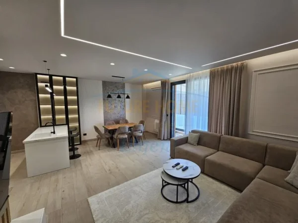 Tirane, jepet me qera apartament 2+1 Kati 1, 132 m² 1.500 € (TEG, Tirane.)