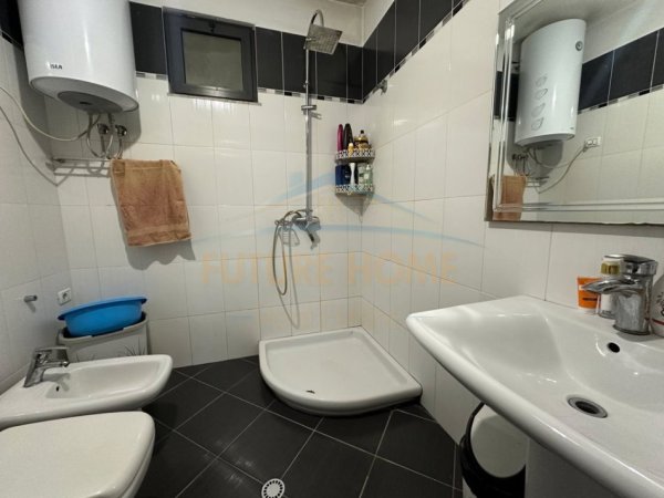Tirane, shitet apartament 3+1 Kati 2, 139 m² 200.000 € (unaza e re)